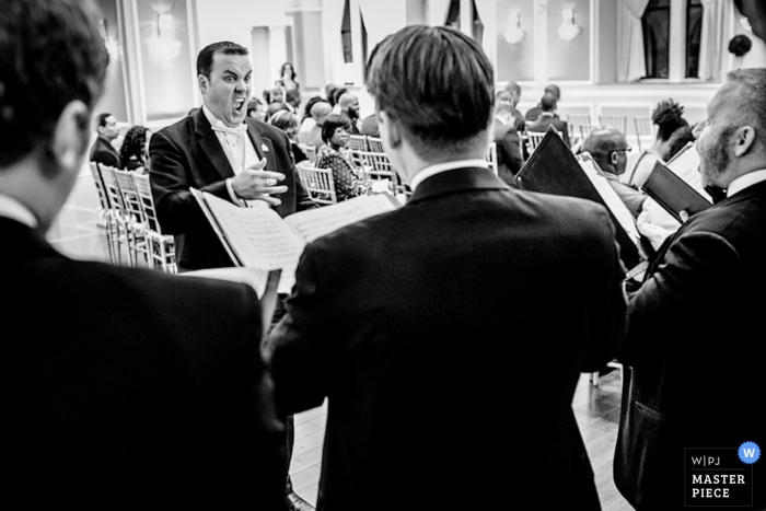 Foto di: <a href="https://www.wpja.com/contests/2012-q4-contest/musicians-djs/1125711"> Joseph Gidjunis - Stati Uniti </a> Fotografo di matrimoni Joseph Gidjunis della Pennsylvania, Stati Uniti