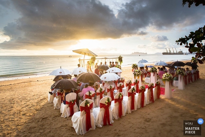 Foto von: <a href="https://www.wpja.com/contests/2013-q4-contest/weather/1368216"> Wasin Wisaratanon - Thailand </a> Hochzeits-Fotograf Wasin Wisaratanon von Phuket, Thailand