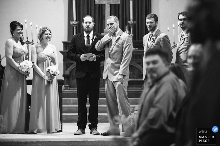 Photo by: <a href="https://www.wpja.com/contests/2014-q1-photography-contest/ceremony/1412141">Amelia Phillips Hale - United States</a> Wedding Photographer Amelia Phillips Hale of South Carolina, United States