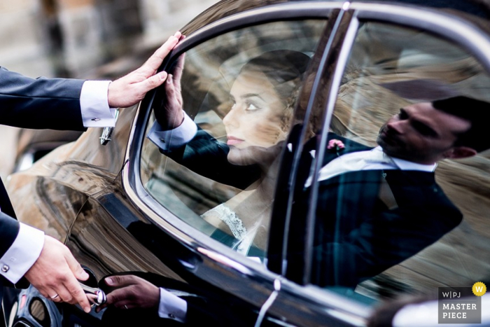 Photo by: <a href="https://www.wpja.com/contests/2014-q2-photography-contest/creative-portrait/1454381">Oleg Rostovtsev - Germany</a> Wedding Photographer Oleg Rostovtsev of Niedersachsen, Germany