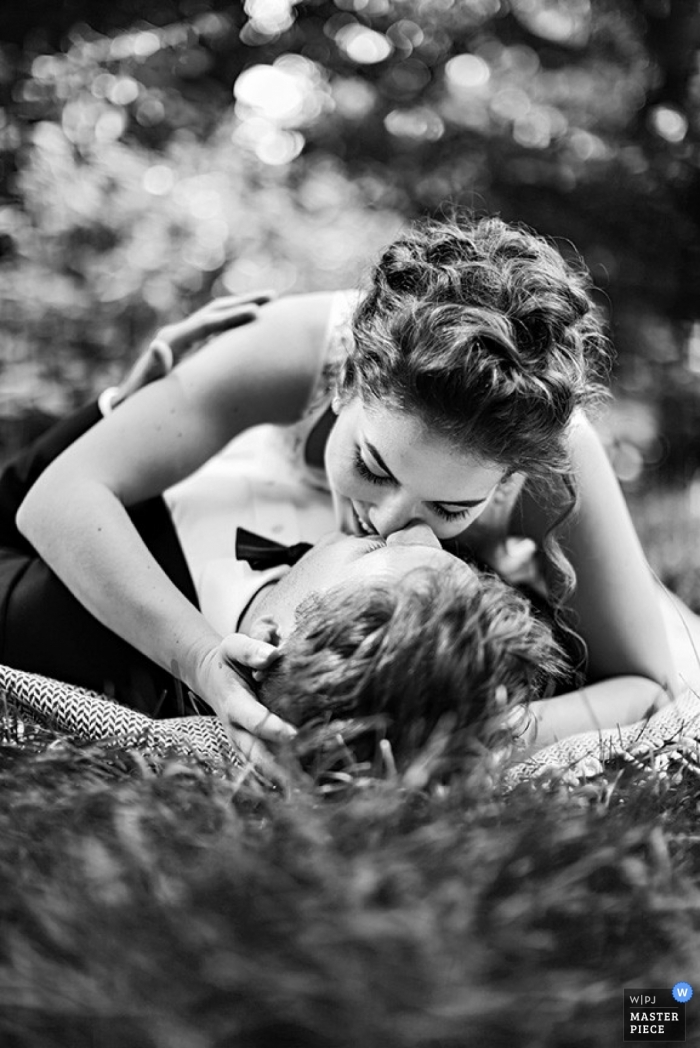 Photo by: <a href="https://www.wpja.com/contests/2014-q2-photography-contest/creative-portrait/1458631">Inbal Sivan - United States</a> Wedding Photographer Inbal Sivan of New York, United States