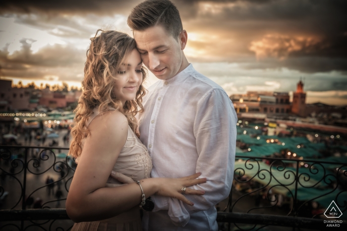 Vicenza Engagement Photographer | Portraits d'un couple au-dessus de la ville