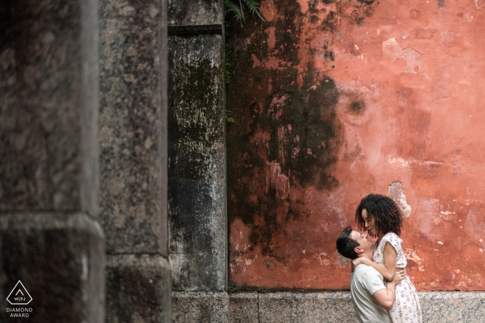 You lift me higher - Rio de Janeiro engagement portrait with a young couple in love