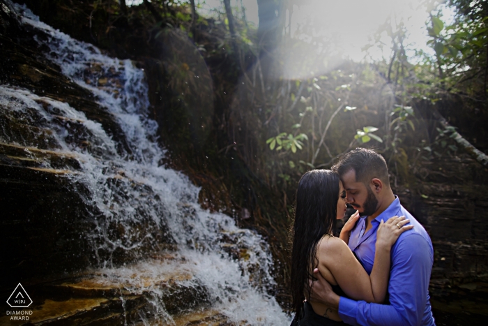 Brazil waterfalls make ideal backdrops for pre-wedding portraits