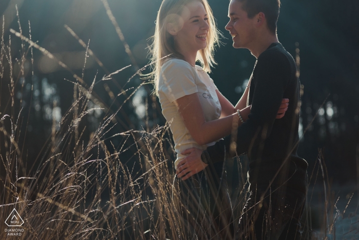 Foto por: <a href="https://www.wpja.com/photos/diamond-award-top-wedding-engagement-photographer/2284536"> Marli Eggelaar - Fotógrafo de bodas de los Países Bajos </a> Amor bajo el sol | Noord Brabant Países Bajos retratos de compromiso al aire libre