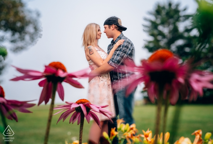 Séance photo de fiançailles Canada d'un couple | Photographe albertain