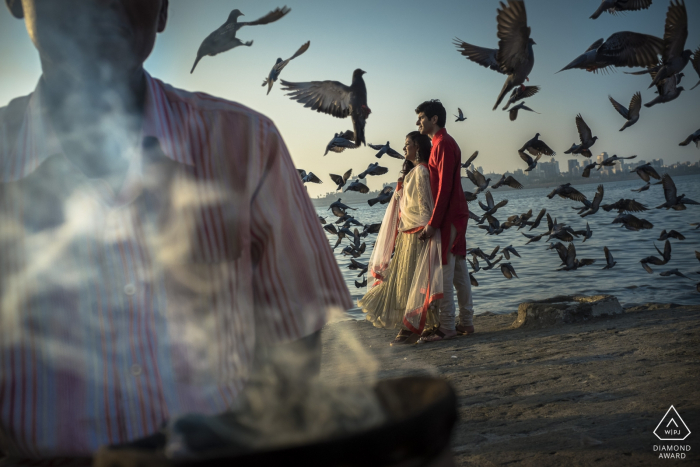 Photo by: <a href="https://www.wpja.com/photos/diamond-award-top-wedding-engagement-photographer/2324786">Sephi Bergerson - Jackny Parra Goa Mumbai pre-wedding photography session at the beach with birds