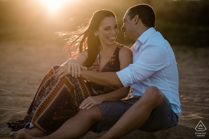 Macaé engagement sessions in the warm sun in the sand Rio de Janeiro destination wedding photographer for Macaé engagement sessions in the warm sun