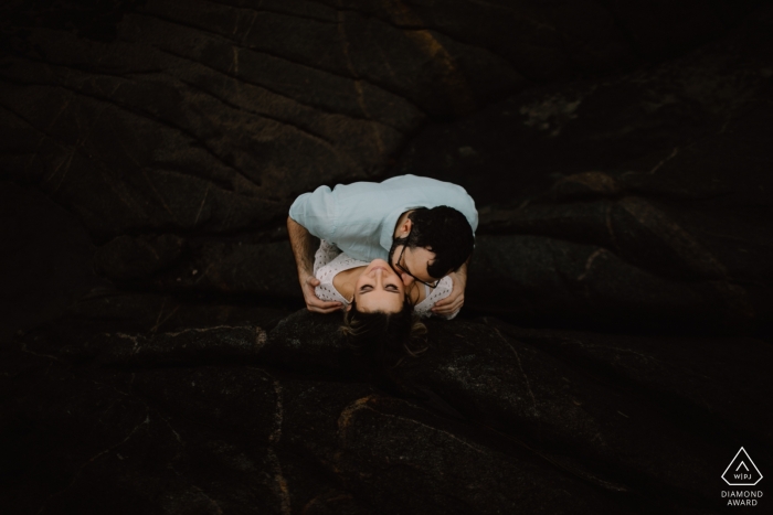 engagement pictures shot overhead by a Brazil photographer Rio Grande do Sul wedding engagement pictures shot overhead by a Brazil photographer