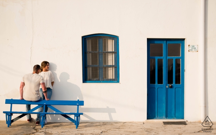 A Spain couple during their outdoor pre-wedding portrait session by a Murcia photographer