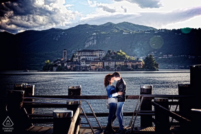 Photographie de mariage destination Milan au bord du lac | Photographes de fiançailles en Lombardie