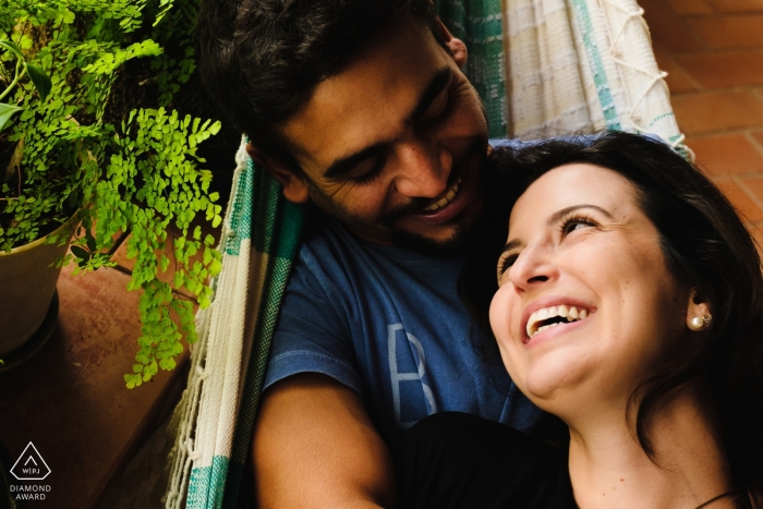 Minas Gerais engagement photography sessions for fun-loving couples Wedding photographer in Brazil for Minas Gerais engagement photography sessions