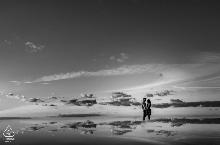 Photo by: <a href="https://www.wpja.com/photos/diamond-award-top-wedding-engagement-photographer/2382821">Orlando Suarez - Kennesaw Georgia Orlando Suarez, of Georgia, is a wedding photographer for