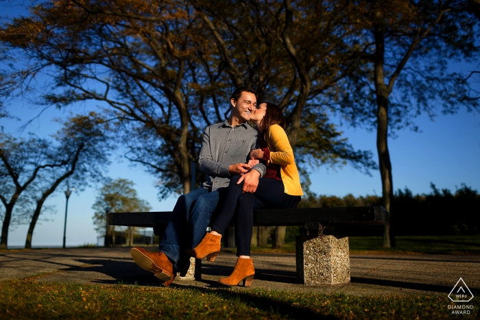 Sesión de compromiso con una pareja en Olive Park, Chicago, Illinois