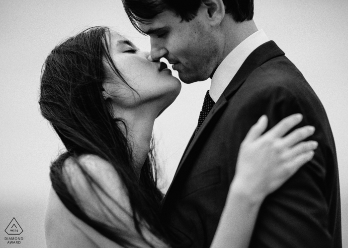 Photo: <a href="https://www.wpja.com/photos/diamond-award-top-wedding-engagement-photographer/2423196"> Gagan Dhiman - Roseville en Californie San Francisco - Un baiser ... presque! - Photographe de fiançailles en Californie