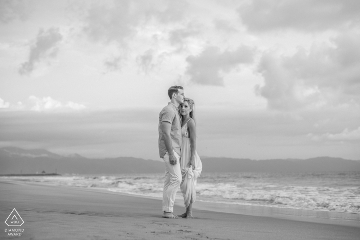 Photo by: <a href="https://www.wpja.com/photos/diamond-award-top-wedding-engagement-photographer/2419636">Juan Carlos Calderon - Puerto Vallarta Jalisco Nuevo Vallarta, Mexico PreWedding Portrait session on the beach in black and white