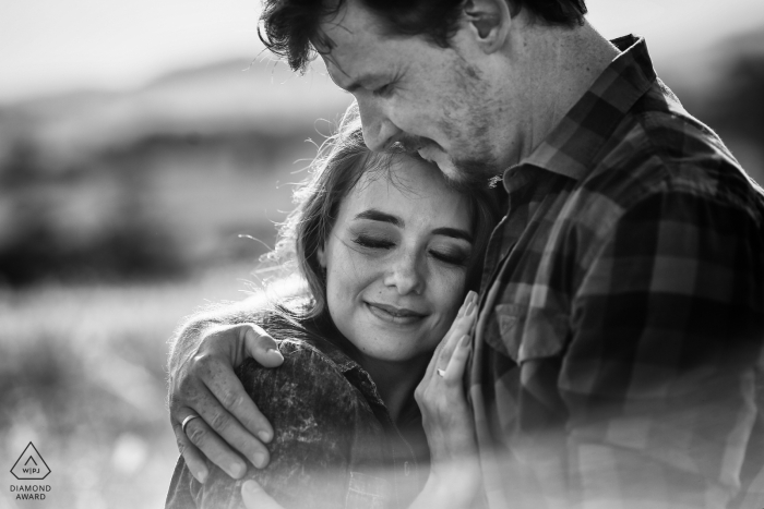 Pre Wedding Portrait in Black and White Goias Engagement Photographer - Pre Wedding Portrait in Black and White