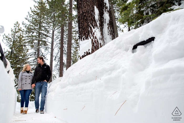 Portrety przedślubne w Lake Tahoe - w głębokim śniegu