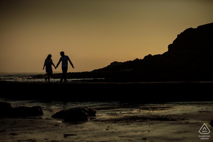 Verlobungsshooting bei Sonnenuntergang in St. Ouens, Jersey, CI – Fotosession am Strand