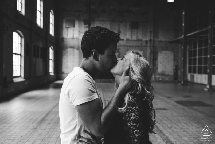 Kiss her like she's mine - Groningen Engagement Photos inside industrial building