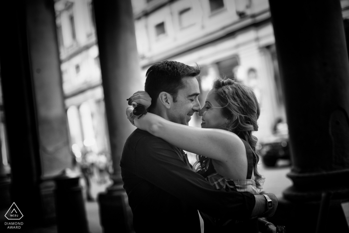 Liebe im Florenz - Engagement Fotoshooting mit einem Paar