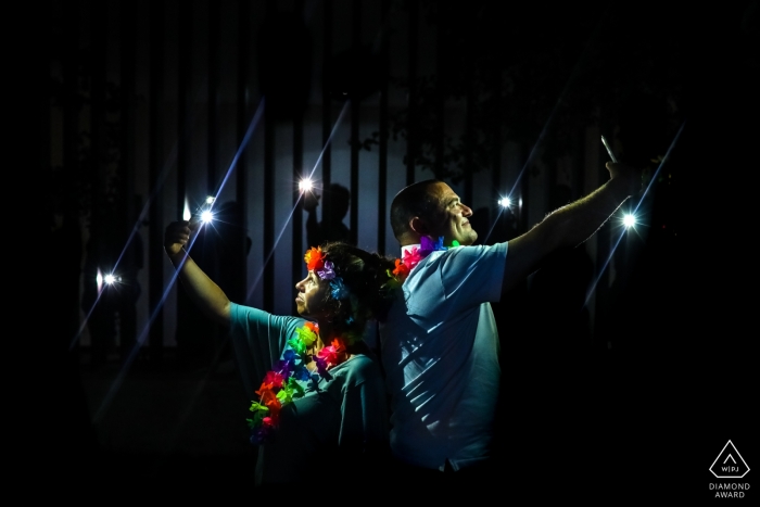 Portraits de fiançailles à Siracusa - l'amour en sicile avec des lumières