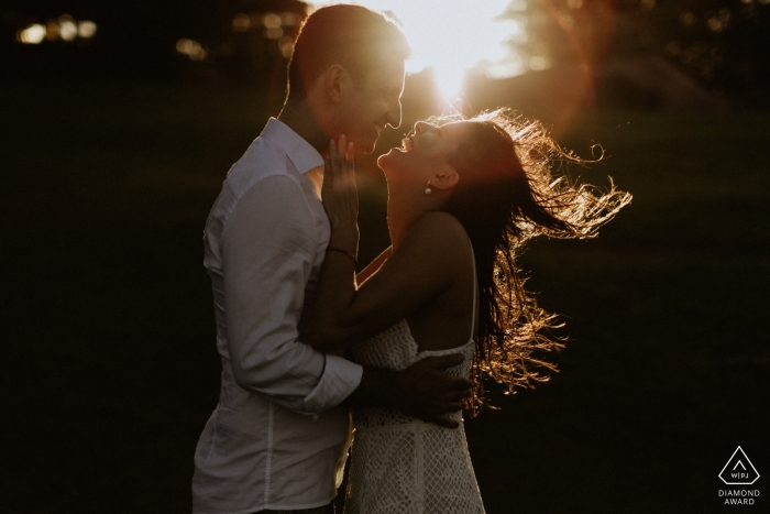 Séance de fiançailles au Brésil au coucher du soleil - Porto Alegre - Rio Grande do Sul - photographe de mariage Brésil