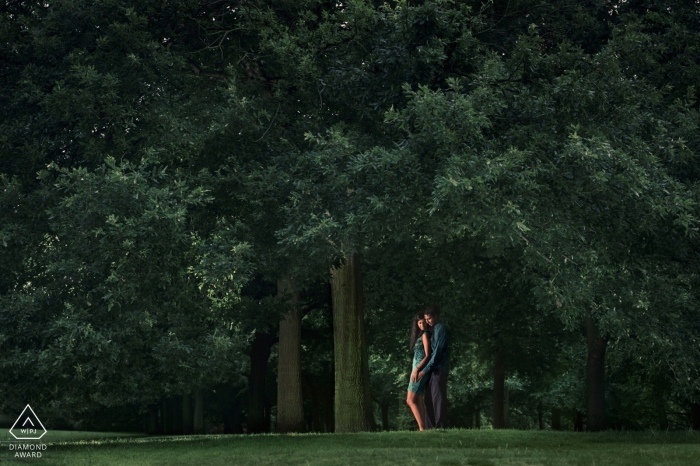 Greenwich, séance de portraits au parc avec arbres et lumière