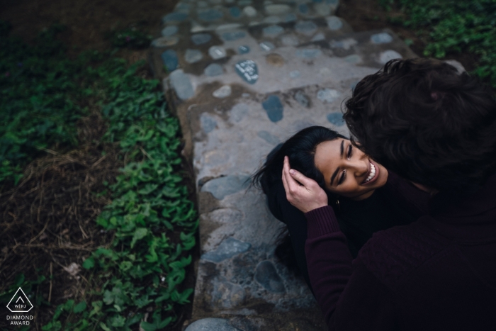 Zdjęcie: <a href="https://www.wpja.com/photos/diamond-award-top-wedding-engagement-photographer/2524026"> Desyree Valdiviezo - Lima Lima Peru Lima Lovers pozują do zaręczyn przed sesją ślubną
