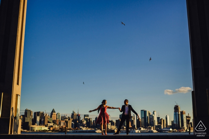 Foto di fidanzamento di Weehawken nel New Jersey | A un certo punto erano ballerini, quindi hanno ballato.