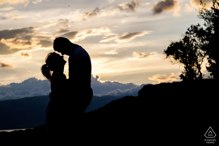 Photo by: <a href="https://www.wpja.com/photos/diamond-award-top-wedding-engagement-photographer/2538196">Razvan Danaila - Arlesey Bedfordshire Macedonia - Ohrid Couple session at sunset