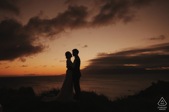 Foto door: <a href="https://www.wpja.com/photos/diamond-award-top-wedding-engagement-photographer/2544642"> Mango Gu - Hangzhou Hawaii, Verenigde Staten engagement shoot over het strand in de schemering