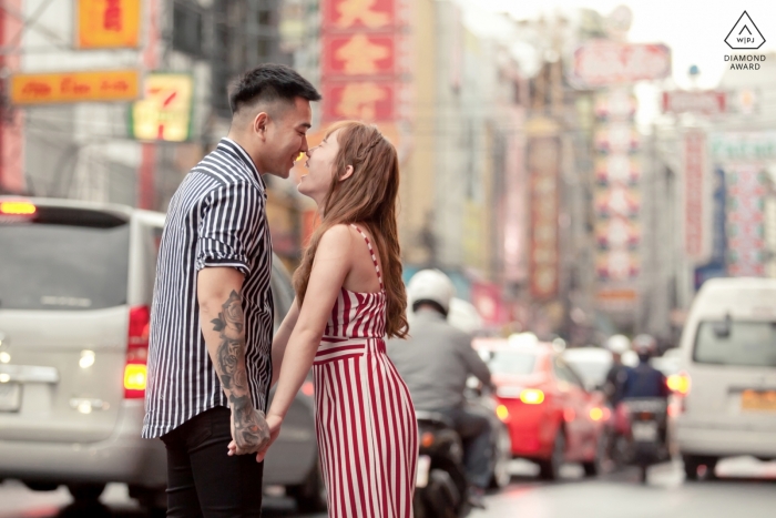 Thailand PreWedding Photography | Lovely couple in Bangkok busy street