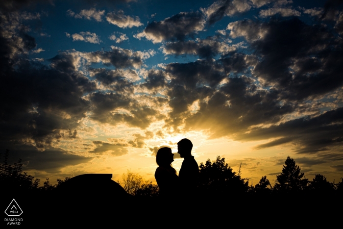 Photo by: <a href="https://www.wpja.com/photos/diamond-award-top-wedding-engagement-photographer/2545973">Matouš Bárta - Prague Hvězdárna a planetáruim Brno sunset portraits of engagement for a couple