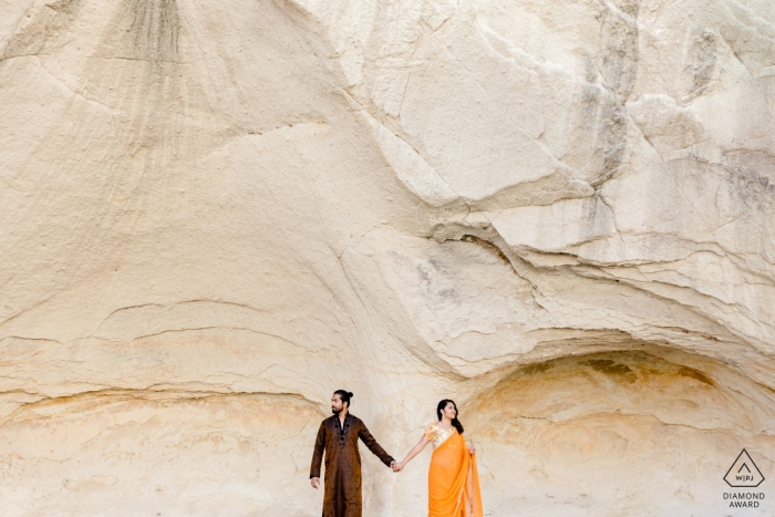 Foto von: <a href="https://www.wpja.com/photos/diamond-award-top-wedding-engagement-photographer/2546815"> Serenay Lokcetin - Antalya Cappadocia Pre-Wedding Photo Shoot - Dieses coole Paar wird dich rocken