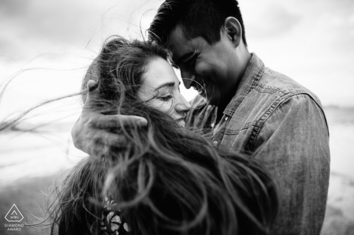 Photo by: <a href="https://www.wpja.com/photos/diamond-award-top-wedding-engagement-photographer/2547239">Wasan Chirdchom - Phuket Engagement Photography - Krabi romantic black&white couple portrait