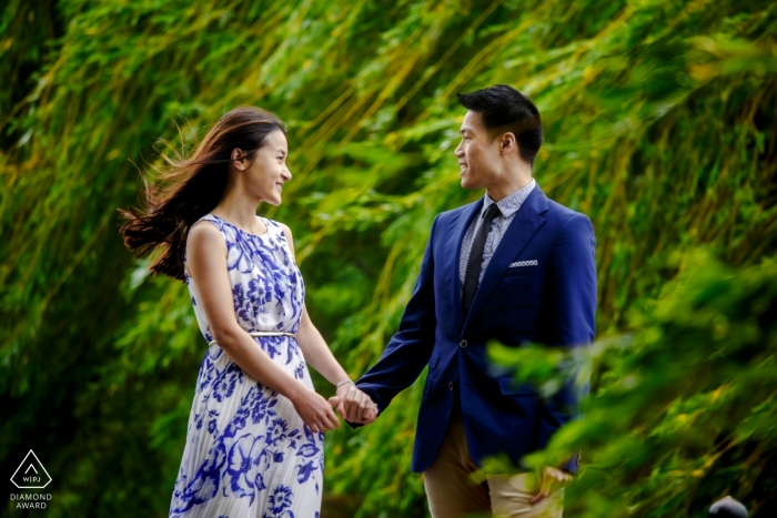 Engagement Photographer for Botanical garden, Chicago - Portrait of Couple walking 