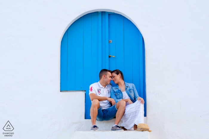 Javea Pre-Wedding Portraits durng Valencia Engagement Photo session in white and blue Javea Pre-Wedding Portraits - Valencia Engagement Photography