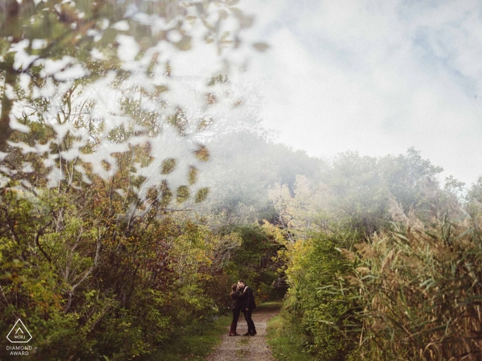 Cape Elizabeth, ME Fotografia de noivado na natureza