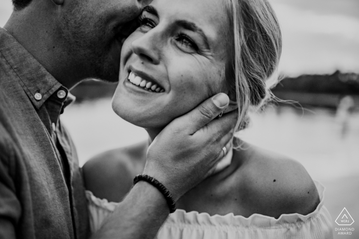 Photo: <a href="https://www.wpja.com/photos/diamond-award-top-wedding-engagement-photographer/2555522"> Karen Velleman - poireau Groningue photographe de fiançailles appelscha: tenez-la