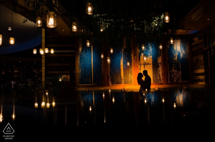 Foto von: <a href="https://www.wpja.com/photos/diamond-award-top-wedding-engagement-photographer/2557930"> Marius Arnautu - Dubai Dubai Mall Portrait Session mit einem Paar - Verlobungsfoto in Dubai