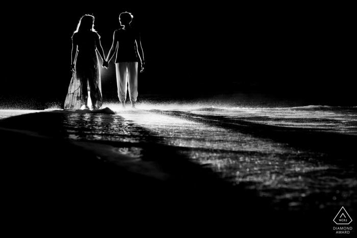 Ritratti di Wailea, Maui, Hawaii - silhouette in bianco e nero sulla spiaggia