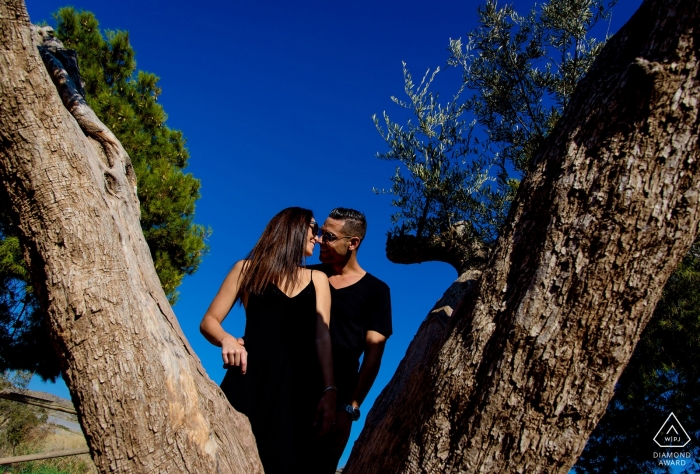 Aguilas, Murcia Fotoshooting vor der Hochzeit mit einem verlobten Paar – Sonniger Tag in Aguilas