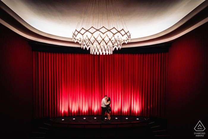 Cinema Casino Aschaffenburg Alemania - Retrato Pareja rodando en cine