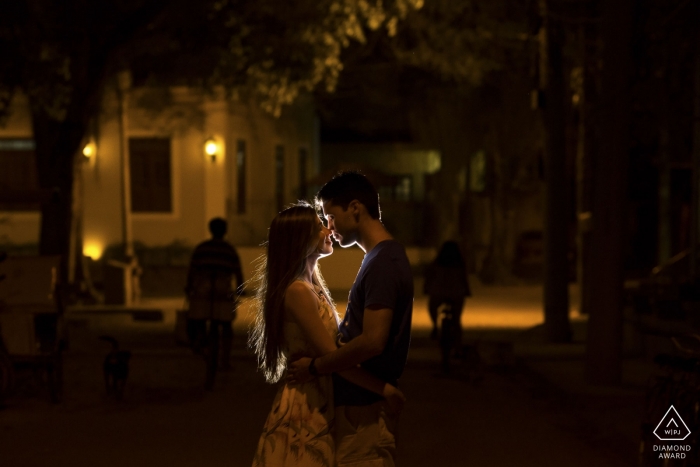 Ilha de Paquetá, Rio de Janeiro, Brazil pre-wedding shoot | They love Paqueta Island, the place they chose for their engagement. Nightfall left a mood of romance in the air! 