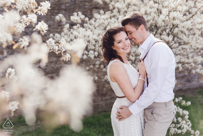 Rittergut Störmede engagement session with a couple in the springtime 