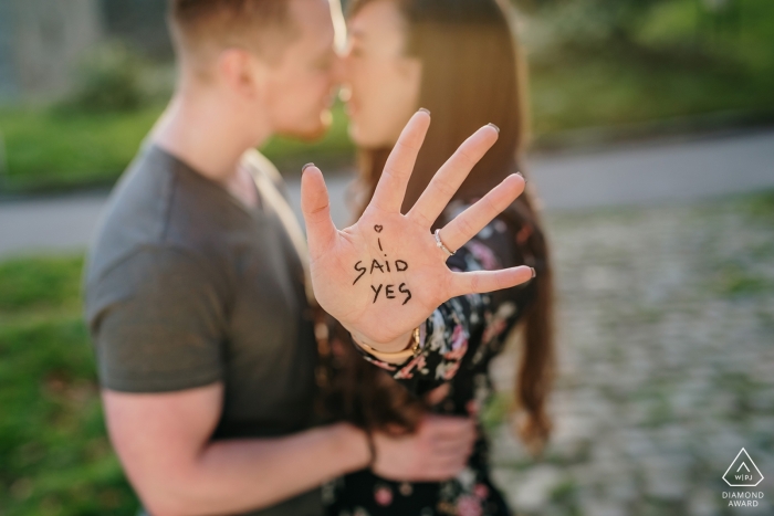 Portrait of engaged couple after she said yes by a Haus Kemnade Hattingen photographer Portrait of engaged couple - she said yes - Haus Kemnade Hattingen photography