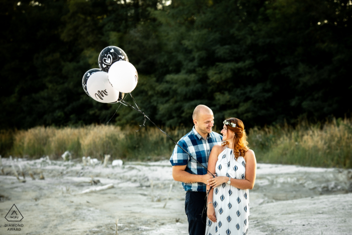 Château d'Uniejow, Pologne Portrait de couple - Deux amoureux avec des ballons.