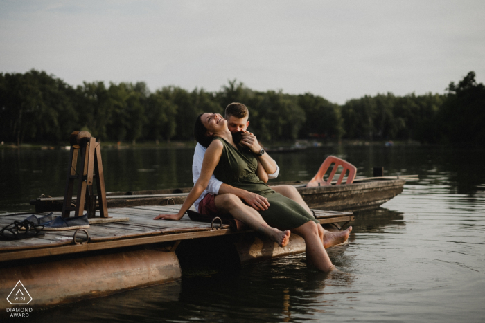 Martely, Hungray Verlobungsshooting mit einem Paar Am Pier 1