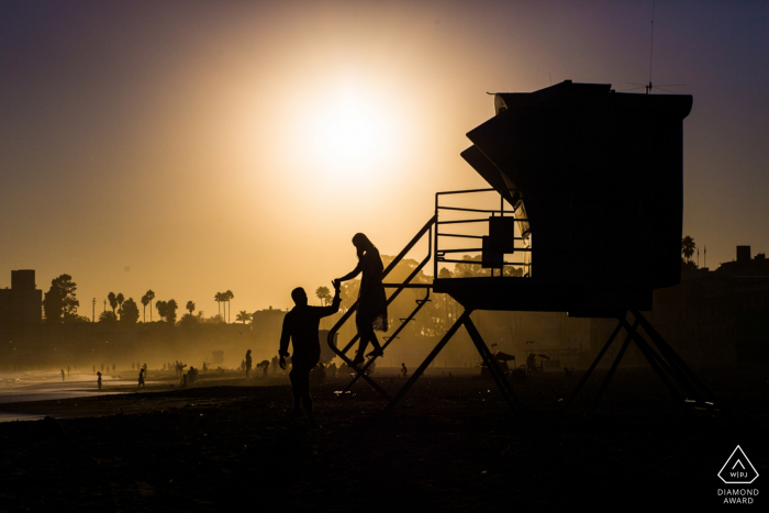 Santa Cruz Beach Lifeguard Tower Pre-Wedding Photo Session | Sunset at Santa Cruz 